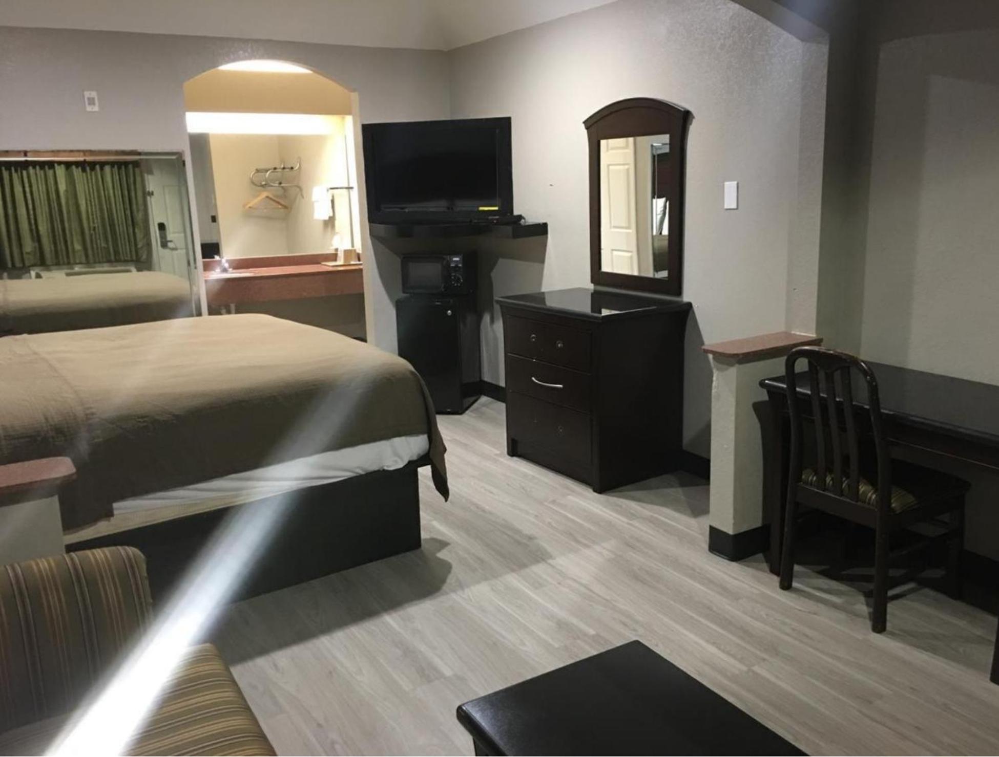 Regency Suites Iah Beltway 8 Хьюстон Экстерьер фото